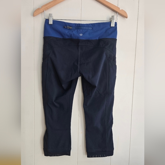 Lululemon Leggies Quarter Leg -Size 6 - Picture 8 of 8